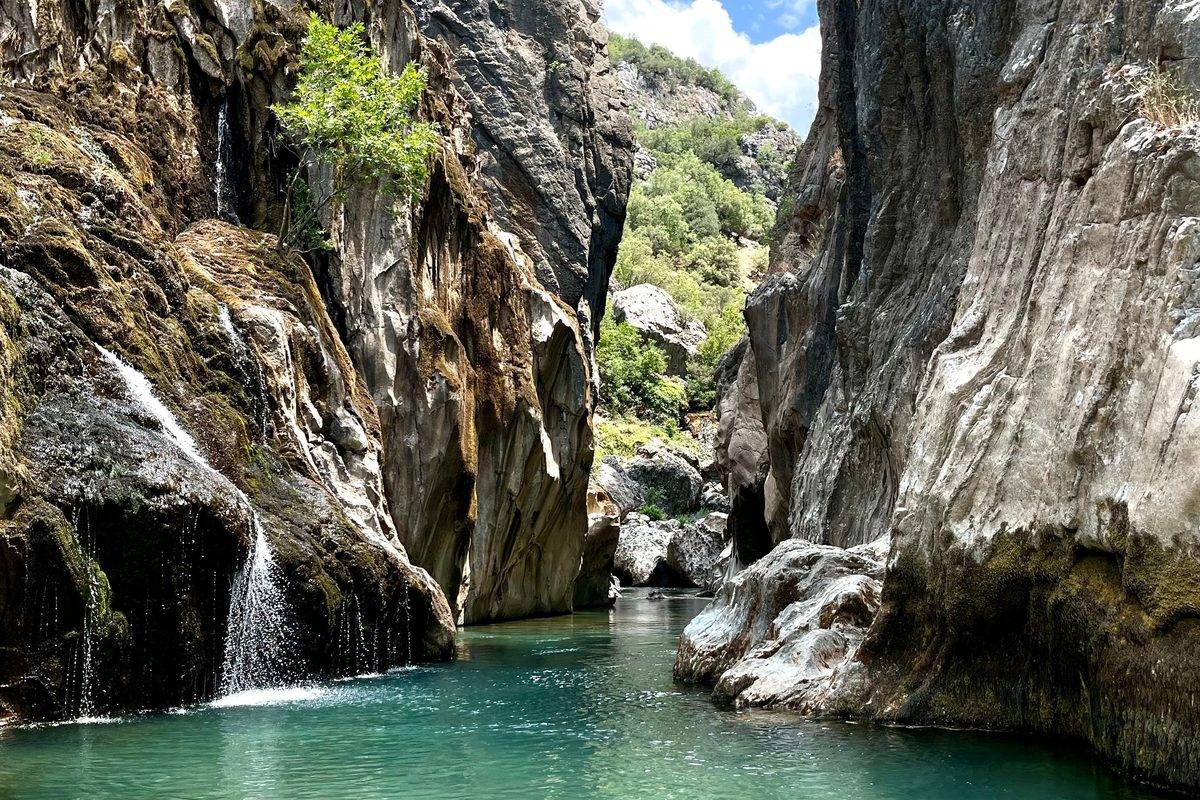 Dim Çay Fluss Alanya türkisfarbenes Wasser