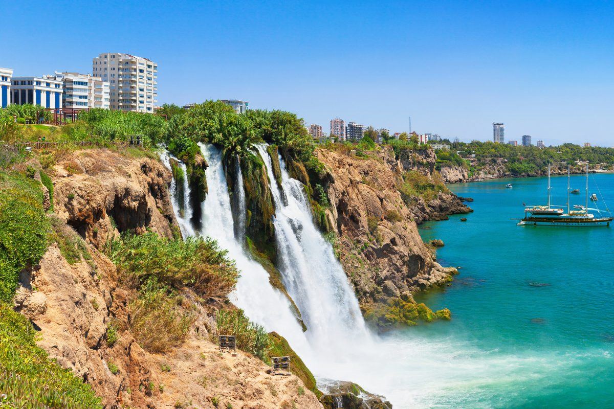 Düden Wasserfälle Antalya Klippe